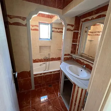 Maria's Family House 1