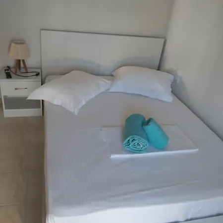 Maria's Family House 1 *