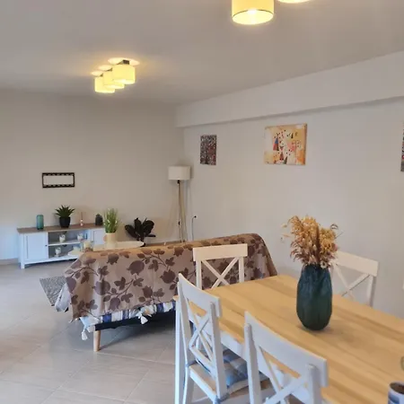 Maria's Family House's 1 *